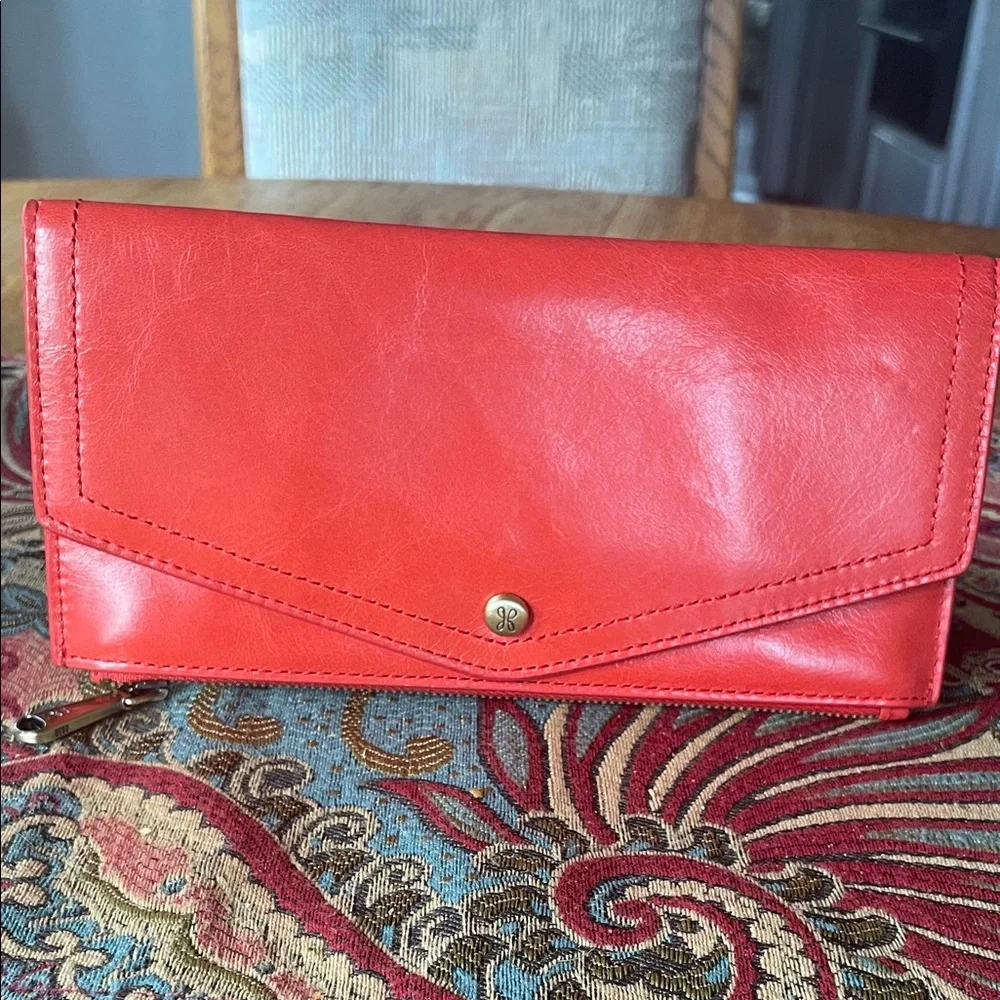 Women's Hobo Redish/orange Leather Envelope Wallet Clutch NWOT - Picture 1 of 6
